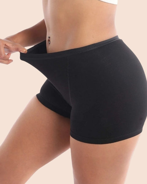 Periodenunterwäsche Boxershorts in Schwarz – seitliche Ansicht mit elastischem Bund für maximalen Komfort.